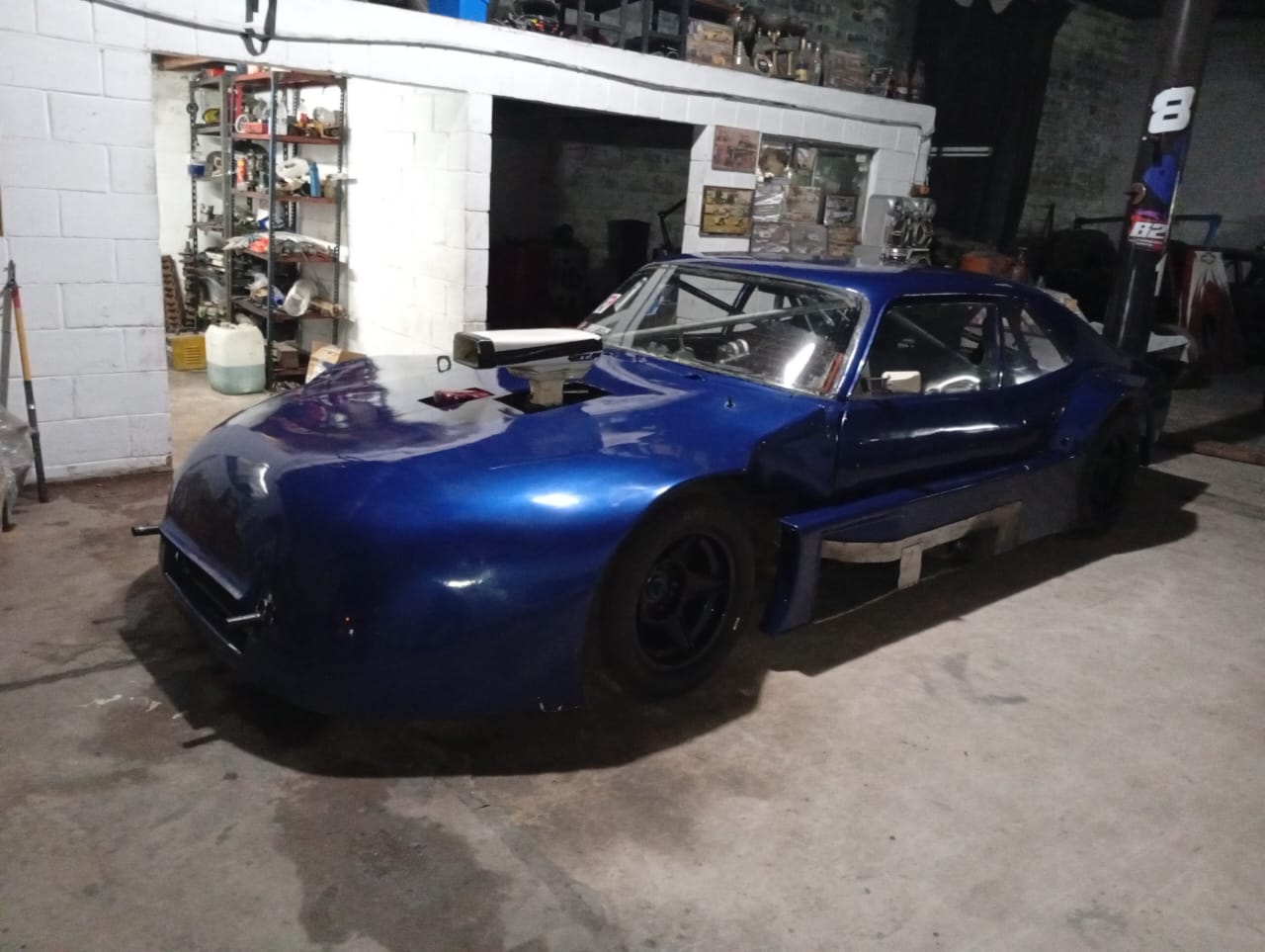 TRABAJOS EN LA CHEVY DE HUGO GARRIGÓ.