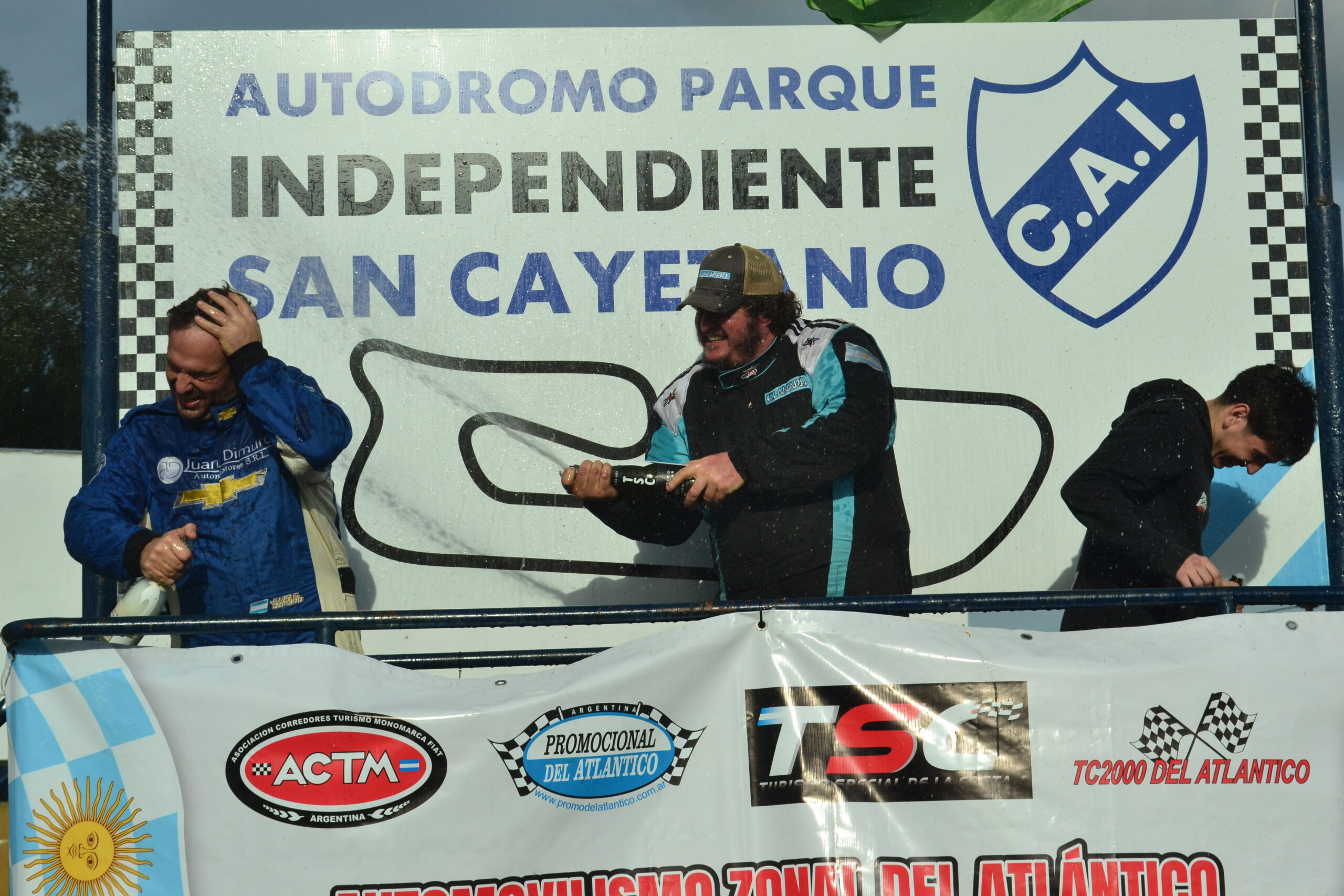 ARIEL DURÁN VOLVIÓ A LA VICTORIA Y FUE IMPARABLE EN SAN CAYETANO